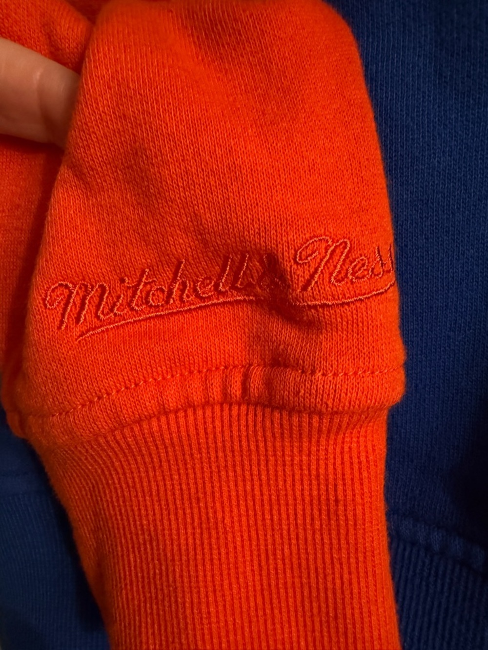Women's Mitchell & Ness Knicks Color Block Crewneck size M, blue, white, orange - Picture 8 of 10
